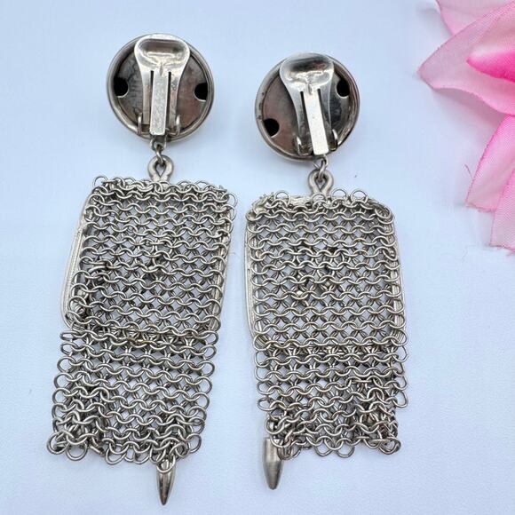 Vintage Mid Century Industrial Mesh Clip Earrings Bold Artistic Sculptural Edgy - Picture 5 of 11